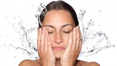 Menjaga kelembaban kulit